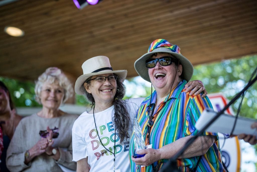 sandy-brown-award-abou-the-award